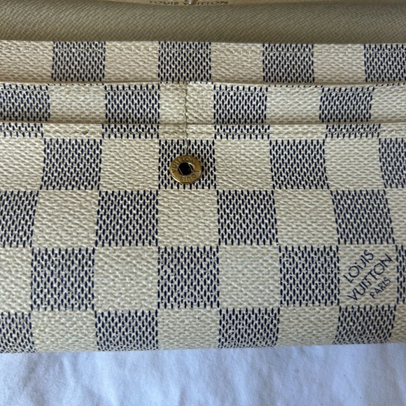 Auth Louis Vuitton Damier Azur Portefeuille Sarah long wallet in box - Picture 6 of 16